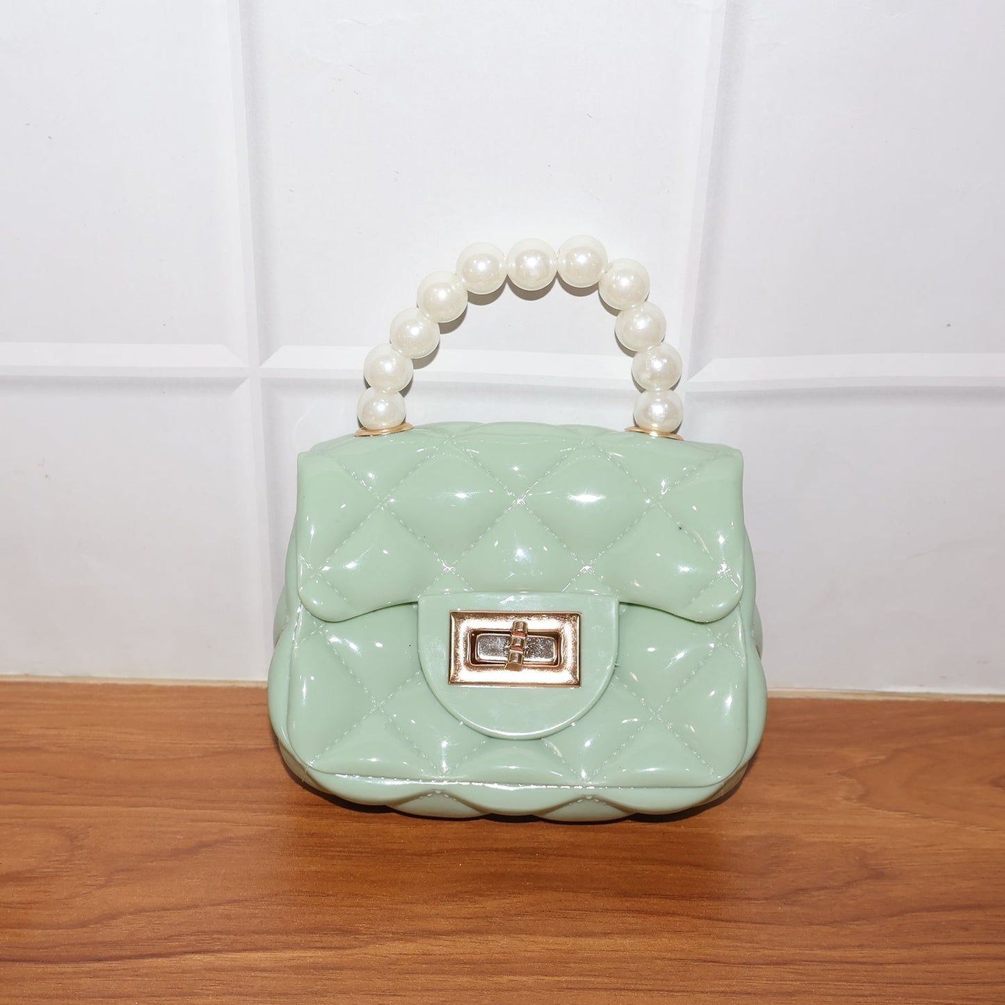 Quilted Mini Handbag – Elegant Pearl Handle & Chain Strap