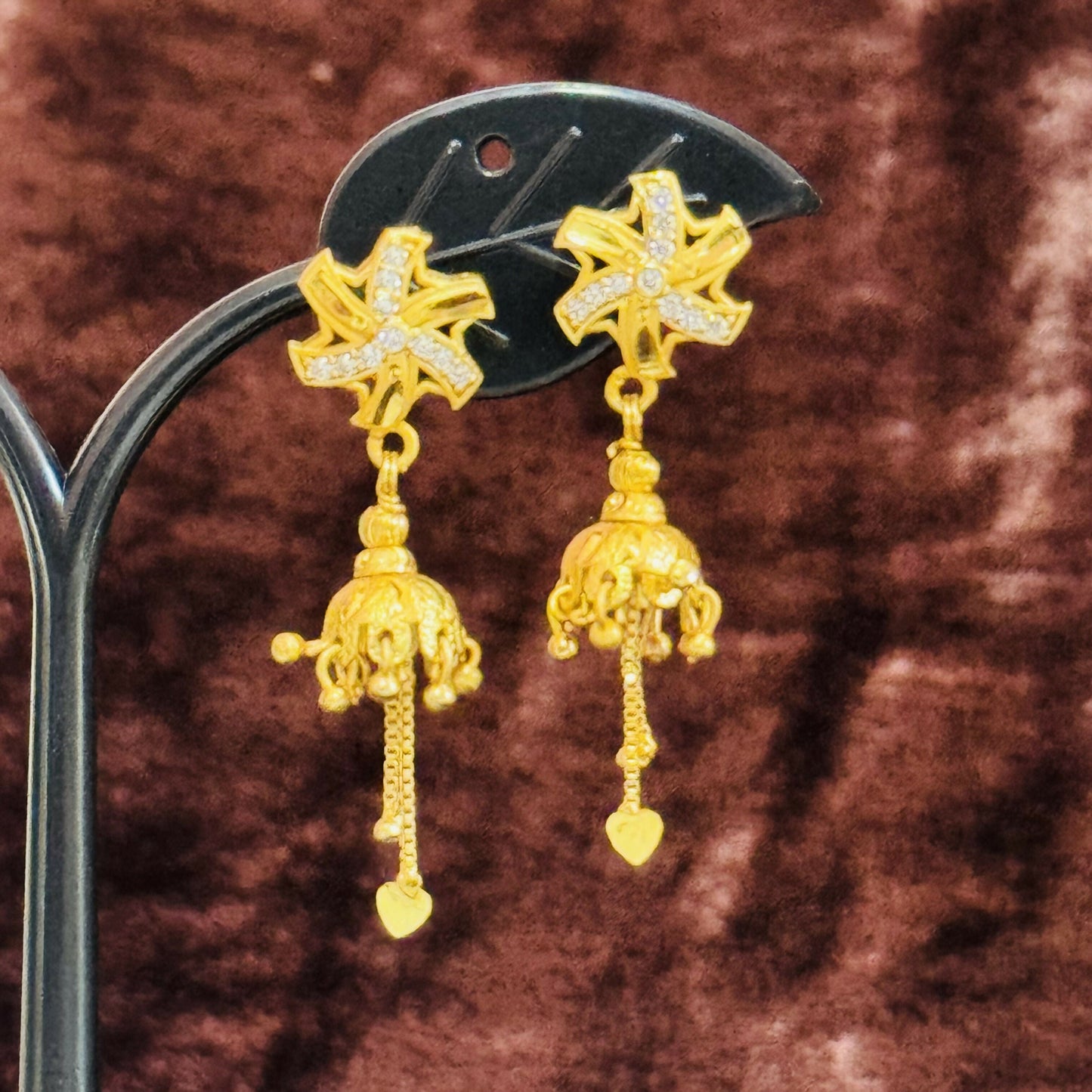Gold Plated Cross Stud Earrings – Elegant Daily Wear Accessory