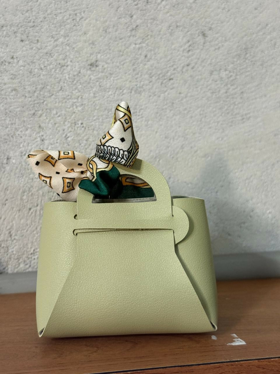 Mini Green Handbag Organizer – Stylish & Spacious for Women
