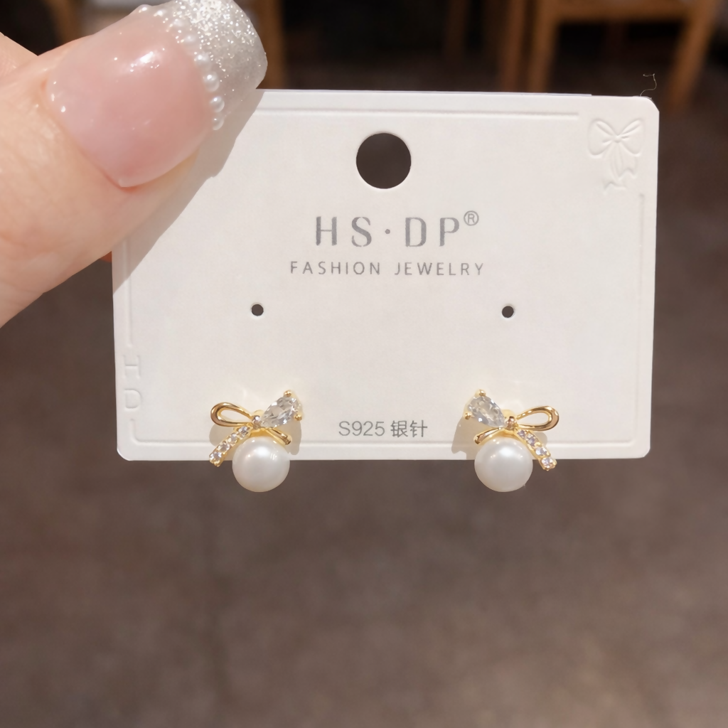 Pearl Butterfly Stud Earrings – Elegant Jewelry for Daily Wear